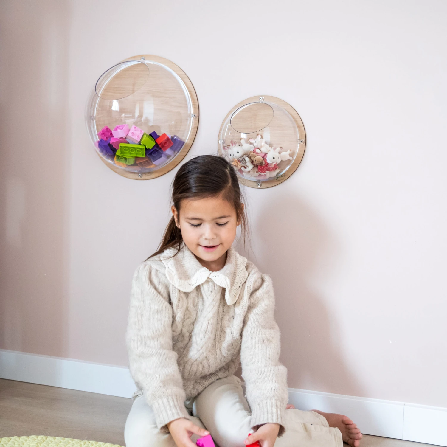 Koziol ORION READY L - Hängedisplay Mit Holzscheibe In Crystal Clear – Bild 4