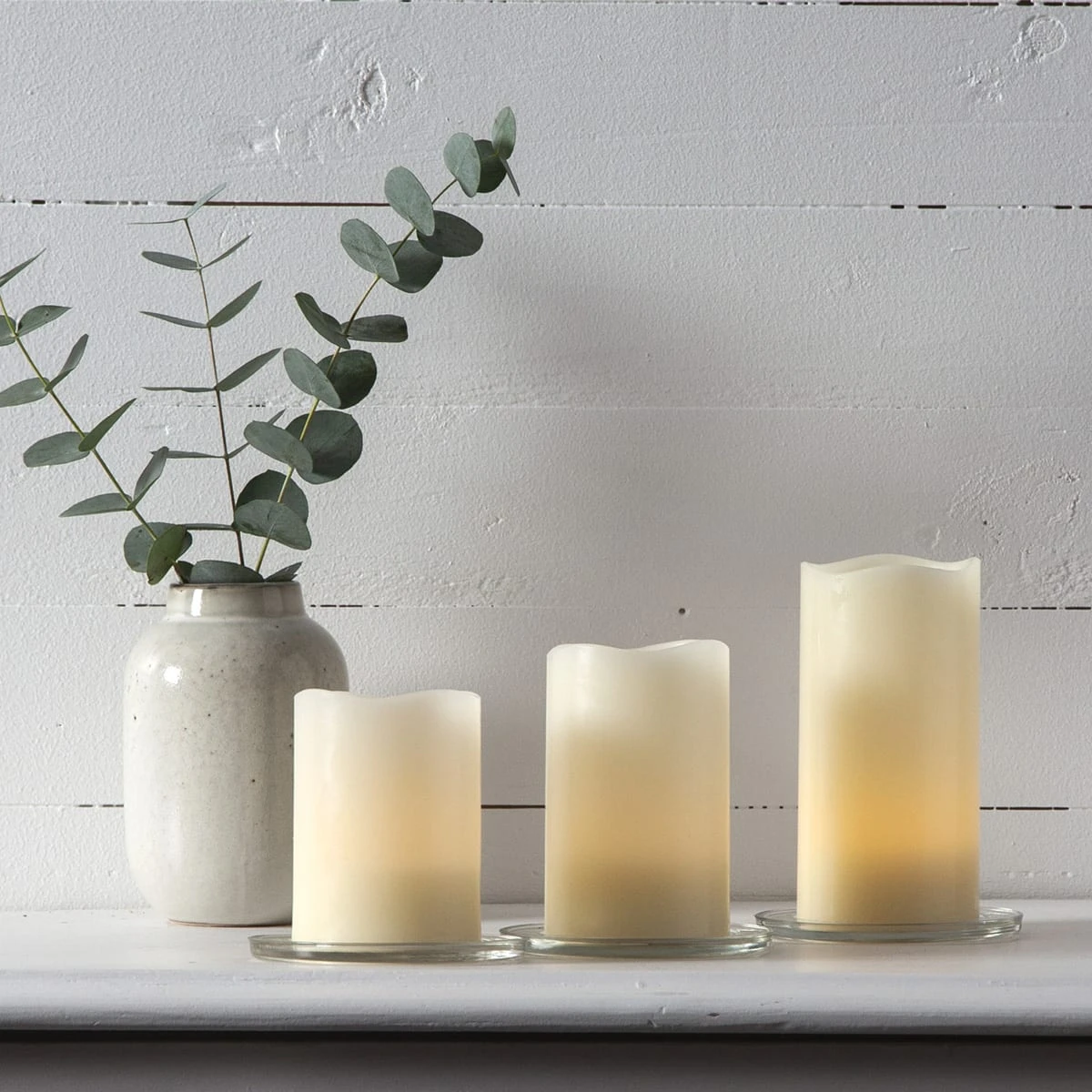 3er LED Kerzenset Mit Fernbedienung In Weiß – Bild 2