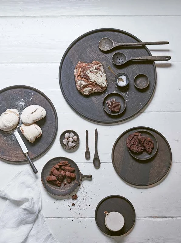 VTwonen Holzteller "Mango Wood Small Black" In Schwarz - 30x2.5cm – Bild 2