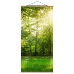 Stoffbild Mit Posterleisten - Spaziergang Im Wald In Grün